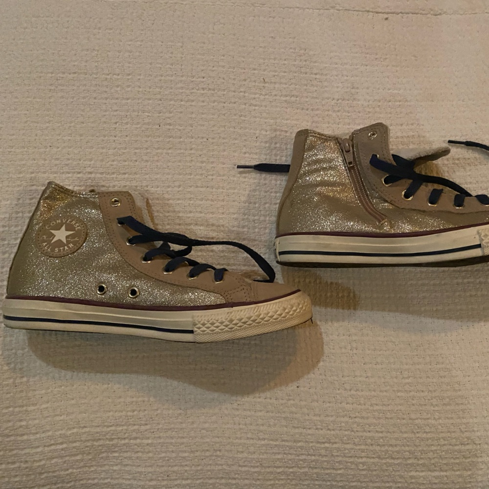 FUNKY CONVERSE SNEAKERS GOLD SIZE 3 US